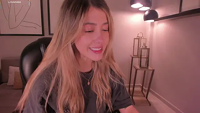 EveBensonX online show from January 2026 12:08:02 PM