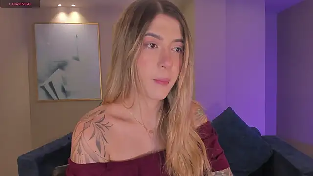 EveBensonX online show from April 2026 05:56:01 PM