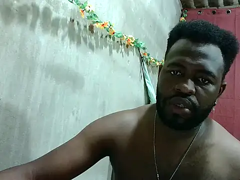 2ocmaxi online show from November 2025 05:01:01 PM