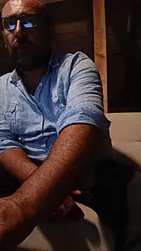 masculine bear daddy online show from June 2026 07:29:01 PM