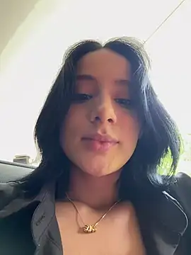 Ale Lewis online show from March 2025 09:05:02 PM