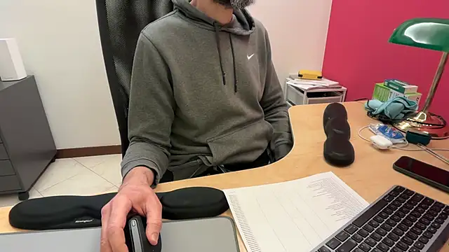 riccardofortis online show from February 2026 05:42:02 PM