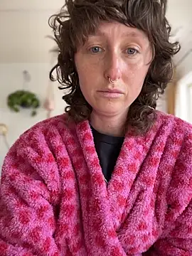 mossy kiss online show from March 2026 03:26:02 PM