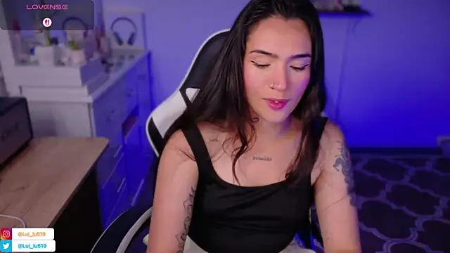 ImLui lu online show from December 2025 10:07:02 PM