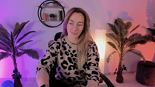 RebeccaMartinez online show from January 2025 12:20:02 PM