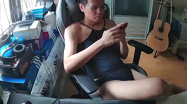 Snapshot of swimsuitloves chatting on March 2025 07:31:02 AM swimsuitloves online show from March 2025 07:31:02 AM