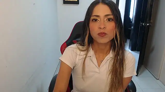 Liamiler01  online show from November 2025 02:53:02 PM