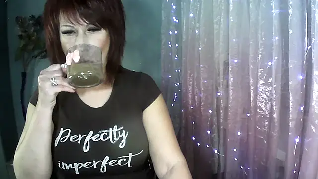 Snapshot of Faraira17 chatting on November 2025 02:14:02 AM Faraira17 online show from November 2025 02:14:02 AM