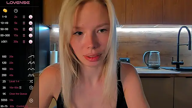 Snapshot of Olivia_Bells chatting on June 2026 09:19:01 PM Olivia Bells online show from June 2026 09:19:01 PM