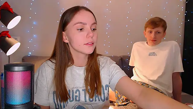 juliaanddima online show from December 2024 12:29:01 AM