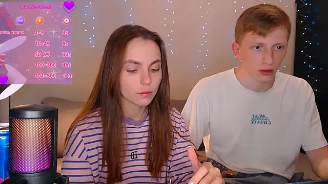 juliaanddima online show from February 2025 09:33:02 PM