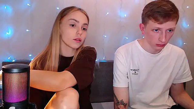 juliaanddima online show from October 2025 10:39:01 PM