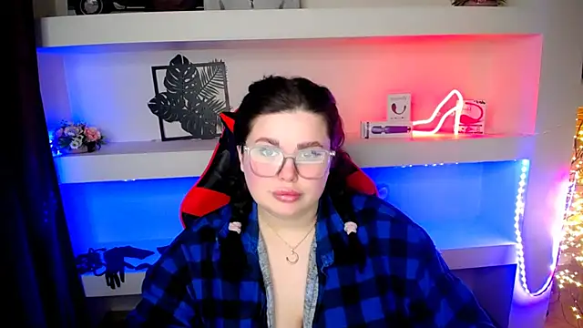 Emily Mo online show from January 2025 09:39:01 AM