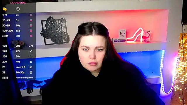 Emily Mo online show from January 2025 06:42:01 AM