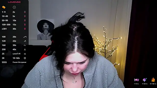 Emily Mo online show from February 2025 06:23:01 AM