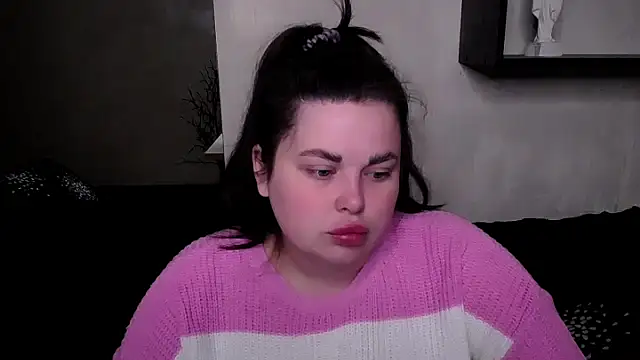 Emily Mo online show from October 2025 05:38:02 AM