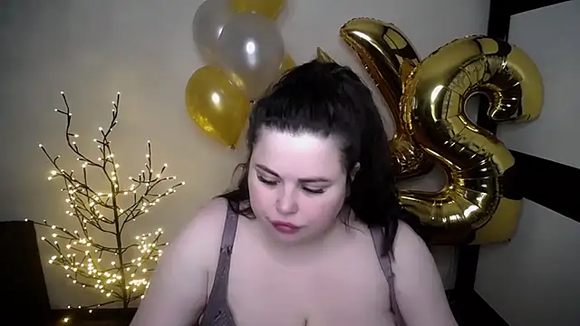 Emily Mo online show from April 2026 08:34:01 AM