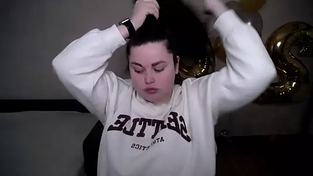 Emily Mo online show from April 2026 07:57:02 AM