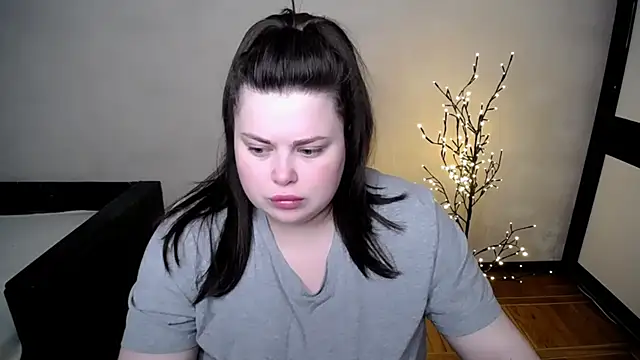 Emily Mo online show from May 2026 05:46:02 AM