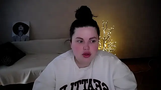 Emily Mo online show from May 2026 05:38:01 AM