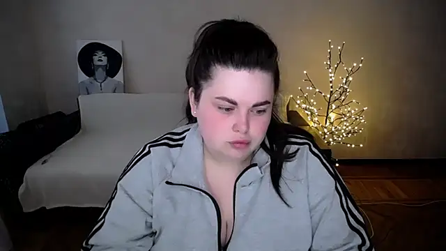 Emily Mo online show from May 2026 05:49:01 AM