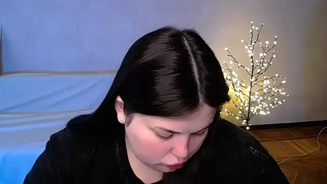 Emily Mo online show from June 2026 06:52:02 AM