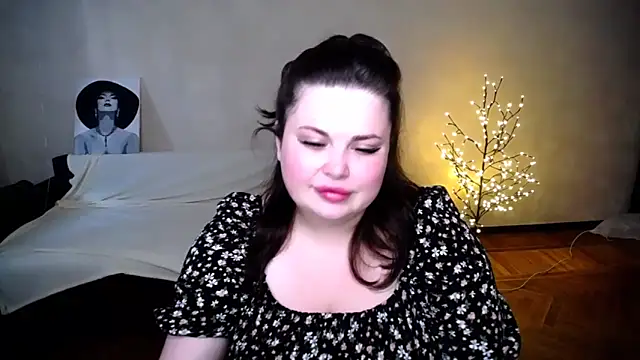 Emily Mo online show from June 2026 05:53:02 AM