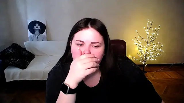 Emily Mo online show from June 2026 06:16:02 AM