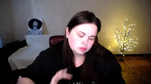 Emily Mo online show from June 2026 06:12:01 AM