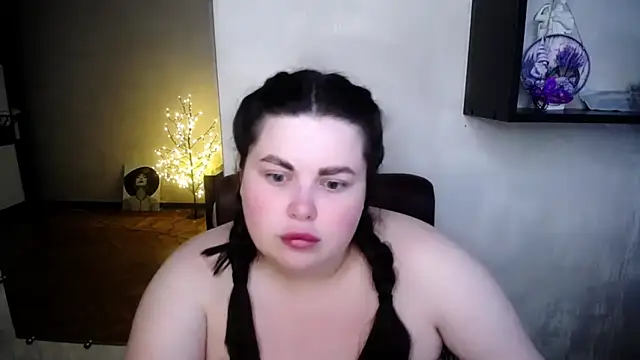 Emily Mo online show from June 2026 06:08:01 AM