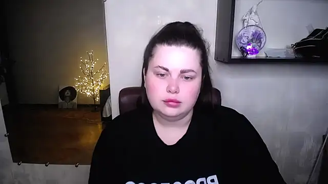 Emily Mo online show from July 2026 05:57:01 AM