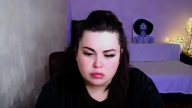 Emily Mo online show from July 2026 05:48:02 AM