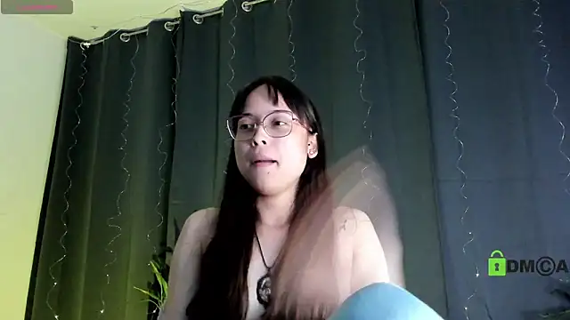 Snapshot of shantalc3rezo chatting on January 2025 11:40:01 PM shantalc3rezo online show from January 2025 11:40:01 PM