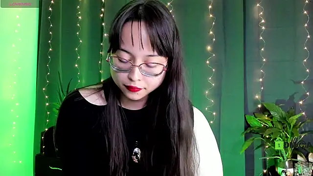 Snapshot of shantalc3rezo chatting on February 2025 12:20:02 AM shantalc3rezo online show from February 2025 12:20:02 AM