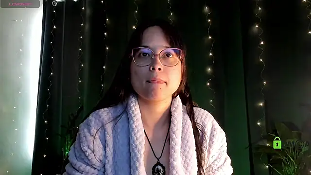Snapshot of shantalc3rezo chatting on February 2025 09:15:01 PM shantalc3rezo online show from February 2025 09:15:01 PM