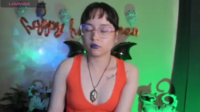 Snapshot of shantalc3rezo chatting on October 2025 08:00:02 PM shantalc3rezo online show from October 2025 08:00:02 PM