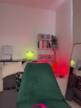 Your Honeey online show from February 2026 07:43:01 PM