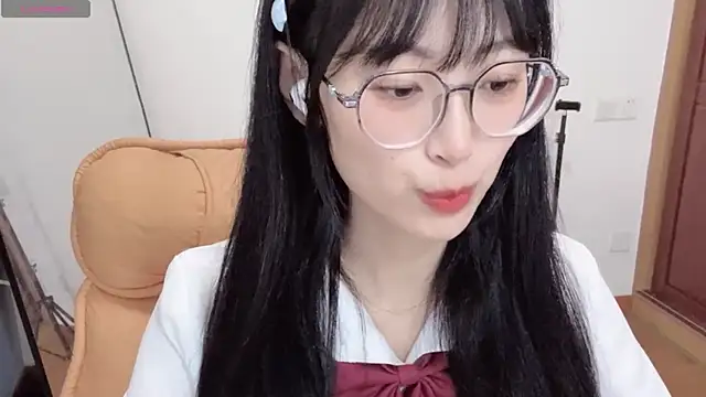 4uoki online show from September 2025 02:19:01 PM