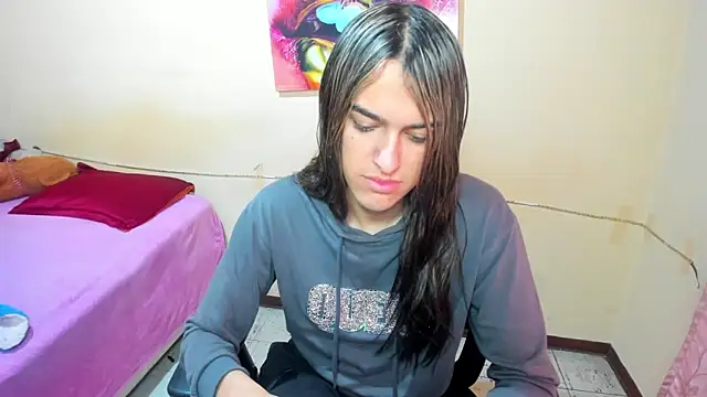 sweet1Girl online show from March 2025 01:18:01 PM