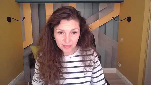 EllaLong online show from March 2026 11:21:02 AM