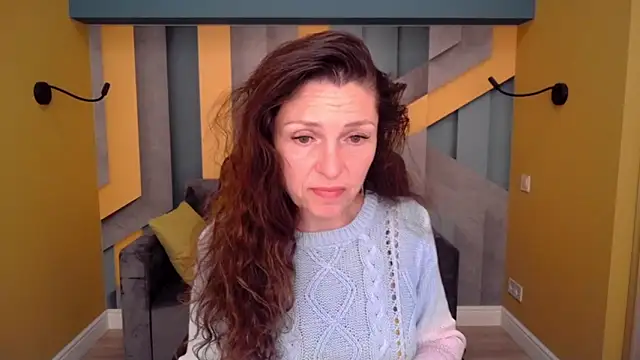 Snapshot of EllaLong chatting on April 2026 11:34:01 AM EllaLong online show from April 2026 11:34:01 AM