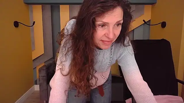 Snapshot of EllaLong chatting on May 2026 11:37:01 AM EllaLong online show from May 2026 11:37:01 AM