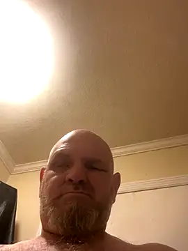 Snapshot of mrscum4u chatting on October 2025 01:51:01 PM mrscum4u online show from October 2025 01:51:01 PM