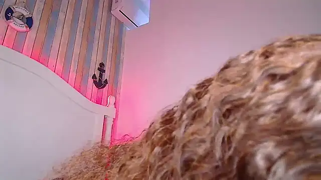 NaiaGils online show from March 2025 03:24:01 PM