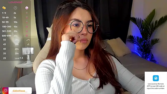 dakottaa  online show from March 2025 11:12:01 PM