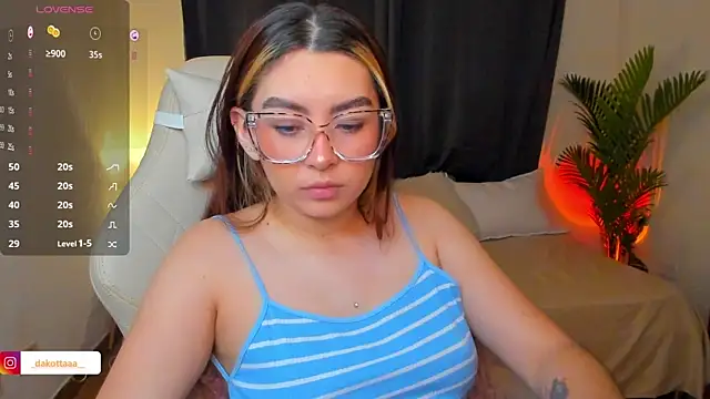 Snapshot of dakottaa_ chatting on August 2026 12:54:01 AM dakottaa online show from August 2026 12:54:01 AM