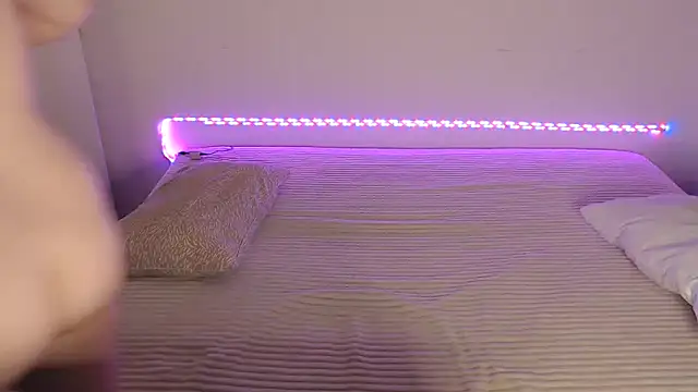 Karolina love  online show from October 2025 05:36:01 PM