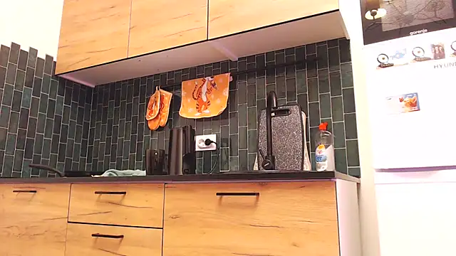 Snapshot of Karolina_love_ chatting on February 2026 02:13:02 AM Karolina love online show from February 2026 02:13:02 AM