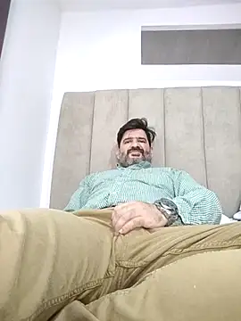 Maxi TheBigDaddy online show from February 2026 11:26:01 PM