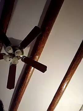 Snapshot of Thicknjuicy1986 chatting on March 2026 07:23:01 AM Thicknjuicy1986 online show from March 2026 07:23:01 AM